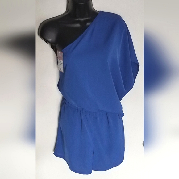 One Shoulder Dress Romper - Picture 3 of 8